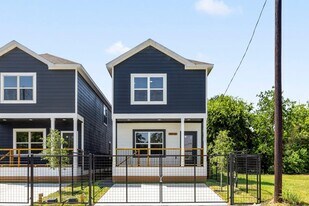 5514 San Jose St in Houston, TX - Building Photo