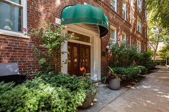 225 Park Pl in Brooklyn, NY - Foto de edificio - Building Photo