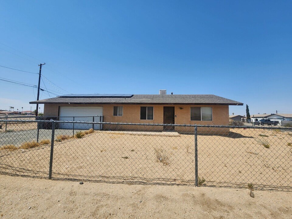 73572 Cactus Dr in Twentynine Palms, CA - Building Photo