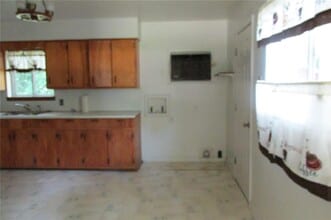 301 El Paso St SW in Gravette, AR - Building Photo - Building Photo