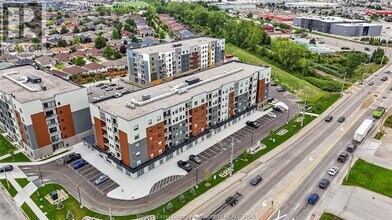 4755 Walker Rd in Windsor, ON - Building Photo - Building Photo