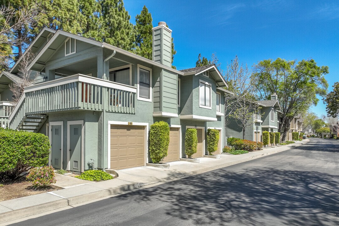 34548 Pueblo Ter in Fremont, CA - Foto de edificio