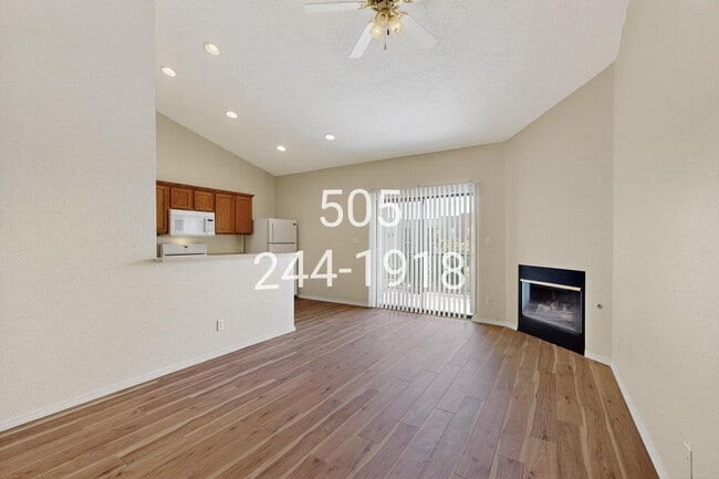 property at 1121 Meadowlark Way SE