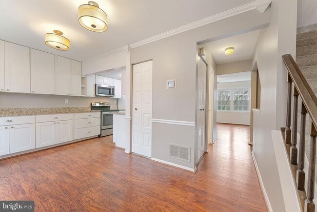 1860 Foxdale Ct in Crofton, MD - Building Photo - Building Photo