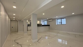 1-64 Beach 124th St, Unit 3 in Queens, NY - Building Photo