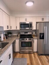 39786 Manor Dr in Harrison Township, MI - Building Photo - Building Photo