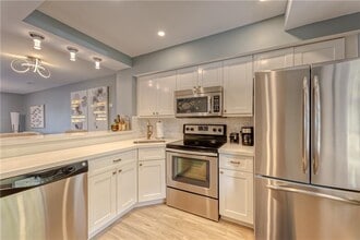 2713 NE 15th St, Unit 2 in Fort Lauderdale, FL - Building Photo - Building Photo