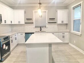 3394 Spottswood Ave, Unit 3394 Spottswood Avenue in Memphis, TN - Building Photo - Building Photo