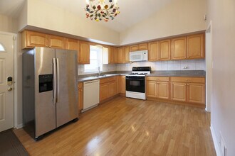 711 Leamington Ave in Wilmette, IL - Building Photo - Building Photo