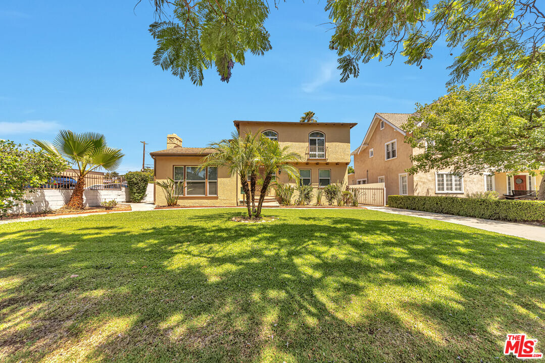 1914 Virginia Rd in Los Angeles, CA - Building Photo