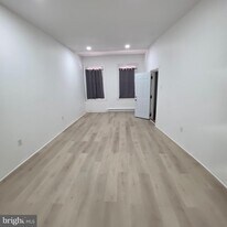1617 Wakeling St in Philadelphia, PA - Building Photo