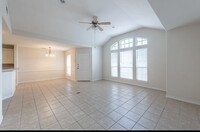 1006 Crepe Myrtle Ct - 6