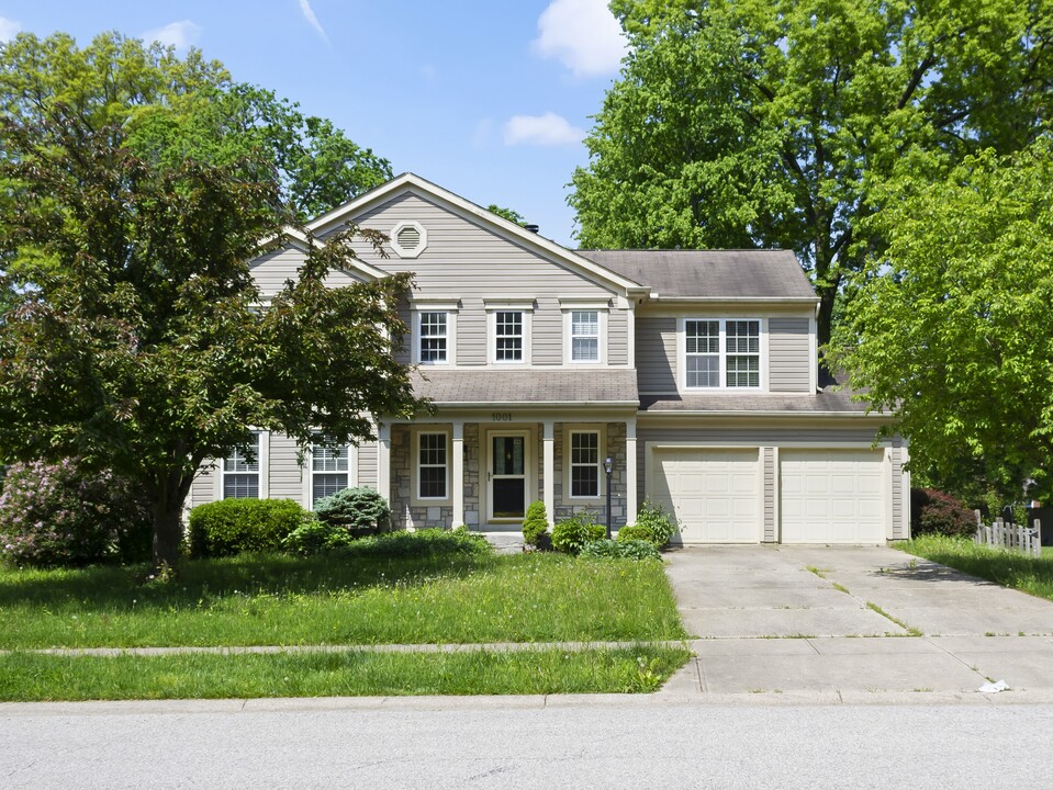 1001 Vixen Dr in Cincinnati, OH - Building Photo