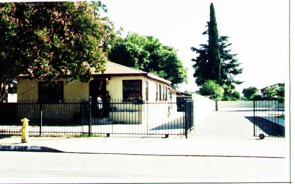 11040-11042 Dodson St in El Monte, CA - Building Photo - Building Photo