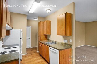 5975 Trail Ave NE in Keizer, OR - Building Photo - Building Photo