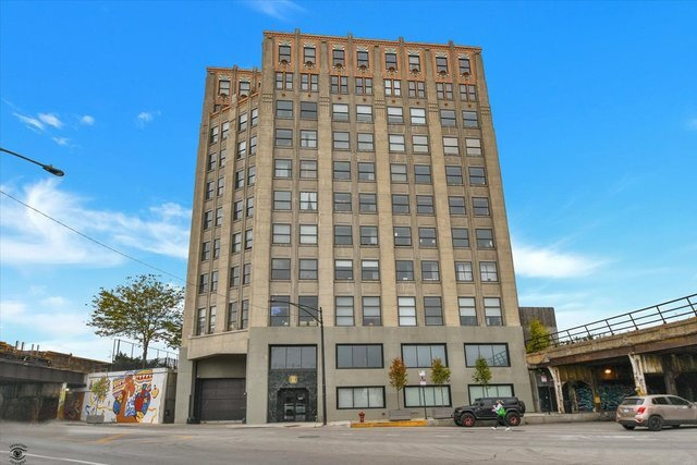 1550 S Blue Island Ave in Chicago, IL - Building Photo