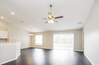 12217 Dawn Vista Dr in Riverview, FL - Building Photo - Building Photo