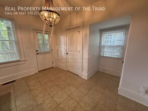 513 S Hawthorne Rd in Winston-Salem, NC - Building Photo - Building Photo