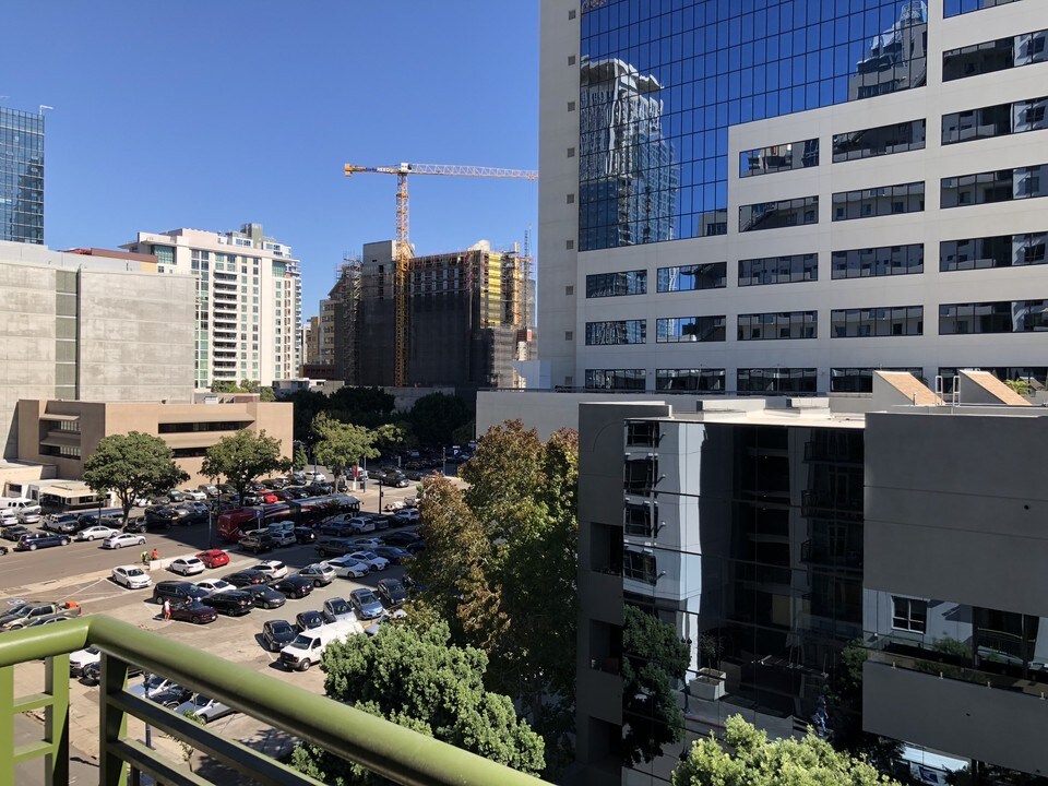 1240 India St-Unit -705 in San Diego, CA - Building Photo