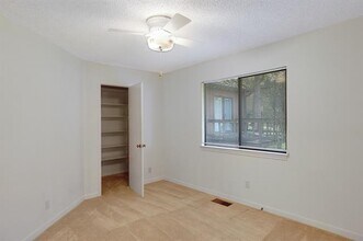 11090 Lakeside Dr in Quinlan, TX - Building Photo - Building Photo