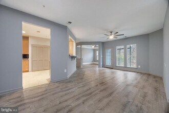 8390 Ice Crystal Dr in Laurel, MD - Building Photo - Building Photo