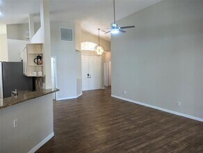 4115 63rd Terrace E in Sarasota, FL - Building Photo - Building Photo