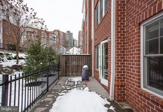 1418 N Rhodes St-Unit -B125 in Arlington, VA - Building Photo - Building Photo