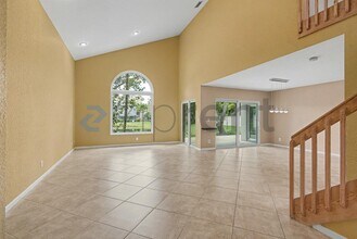 10271 NW 10th Ct in Plantation, FL - Building Photo - Building Photo