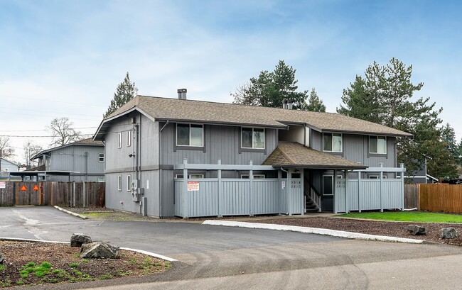 5810-5816 77th St W in Lakewood, WA - Building Photo - Building Photo