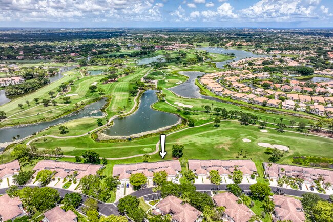 495 Prestwick Cir in Palm Beach Gardens, FL - Building Photo - Building Photo