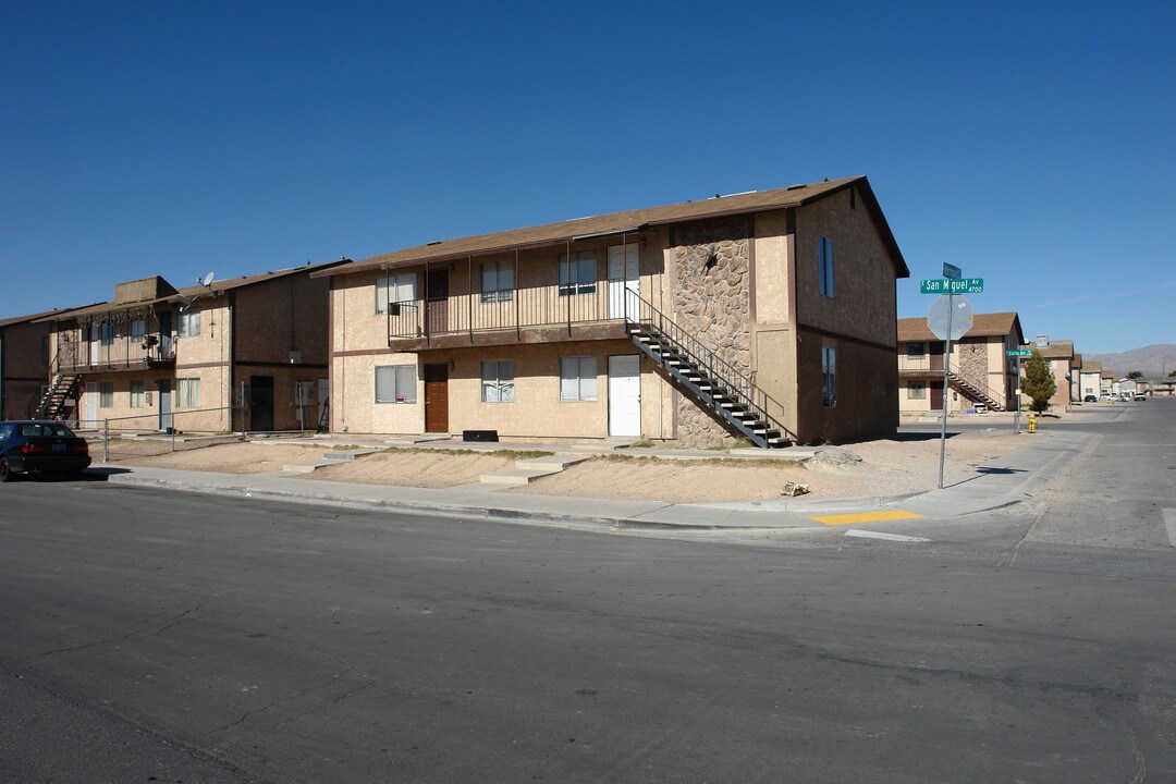 4783 Corsaire Ave in Las Vegas, NV - Building Photo