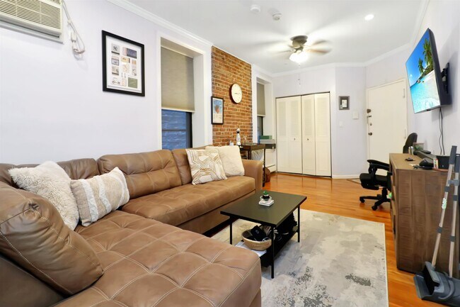 963-965-965 JFK Blvd E in Weehawken, NJ - Building Photo - Building Photo