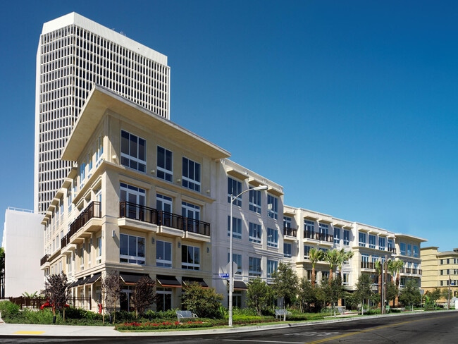 mResidences Miracle Mile