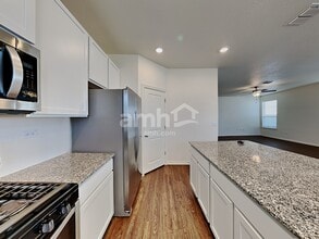 2724 Geronimo Crk in Geronimo, TX - Building Photo - Building Photo