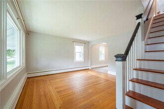 164 Rowe Ave in Pawtucket, RI - Building Photo - Building Photo