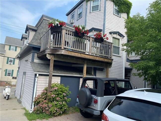4 Hammond St in Newport, RI - Building Photo - Building Photo