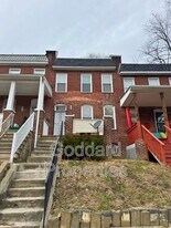 2438 Druid Park Dr in Baltimore, MD - Building Photo