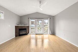 923 SE 34th Ave in Portland, OR - Building Photo