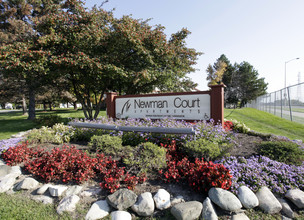 Newman Court in Pontiac, MI - Building Photo - Building Photo