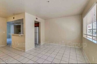 12123 W Bell Rd in Surprise, AZ - Foto de edificio - Building Photo