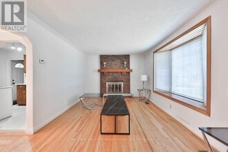 72 Oriole Ave in Mississauga, ON - Building Photo - Building Photo