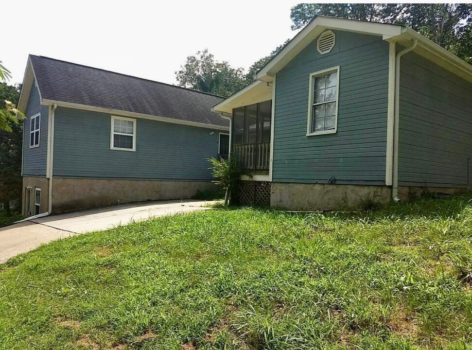 9110 Almond Ridge Rd in Chattanooga, TN - Building Photo