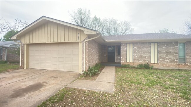property at 522 S Heights Dr