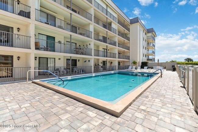 4100 Ocean Beach Blvd in Cocoa Beach, FL - Building Photo - Building Photo