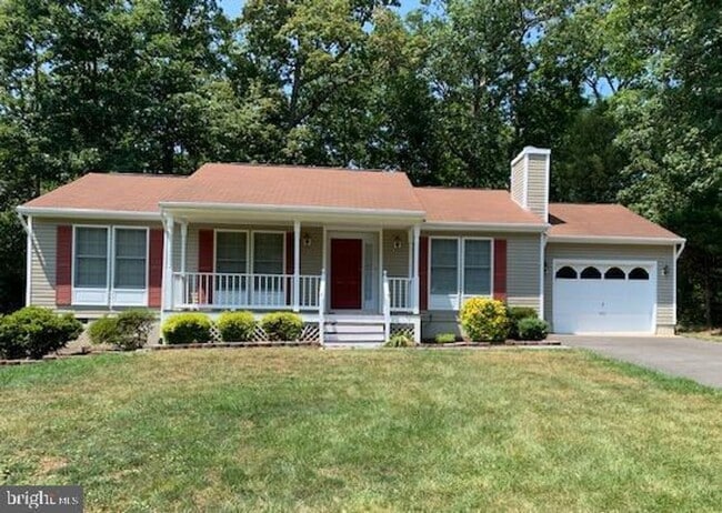 property at 1006 Lakeview Pkwy