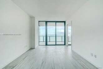 480 NE 31st St, Unit 1002 in Miami, FL - Building Photo - Building Photo