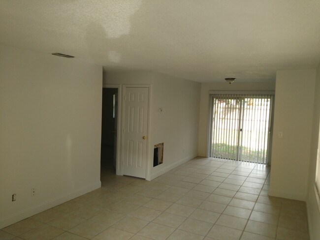 1823 Canton St in Orlando, FL - Building Photo - Building Photo