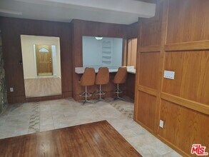 5446 Angeles Vista Blvd in Los Angeles, CA - Building Photo - Building Photo