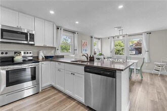 57 Allston Ave in Middletown, RI - Building Photo - Building Photo