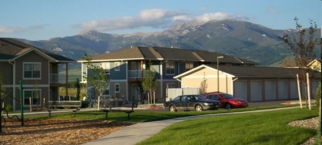 Trout Meadows Apartments in Bozeman, MT - Foto de edificio - Building Photo